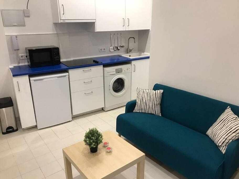 Un Genial Estudio En El Barrio Las Cortes Мадрид Екстер'єр фото